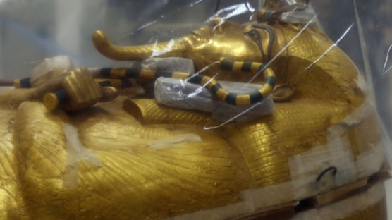3000년만에 발굴 황금마스크 투탕카멘, 97년만에 또 잠든다