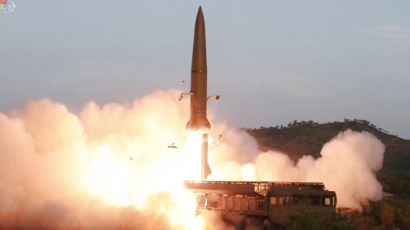 북한, 올 들어 6번 째 발사…한국만 노린다