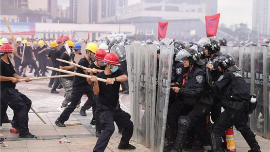 中, 홍콩 옆에서 전투기 동원 폭동진압 훈련···시위개입 임박?