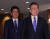 지난해 9월 유엔 총회에 참석 중인 문재인 대통령과 아베 신조 일본 총리가 미국 뉴욕 파커 호텔에서 만나 회담장으로 이동하고 있다. [연합뉴스]