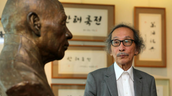 “일본 사죄하고 반성해야”···와다하루키 日교수 23회 만해대상 수상