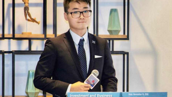 "주홍콩 英총영사관 직원 중국서 억류"…공안 휴대전화도 검사