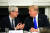 지난 3월 미국 백악관에서 만난 팀 쿡 애플 CEO(왼쪽)과 도널드 트럼프 미국 대통령.[AP=연합뉴스]