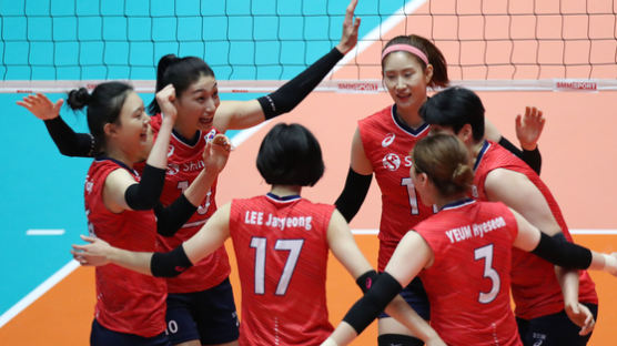 아시아 1위 노리는 한국, 우승 후보 태국 꺾고 1위로 4강행