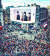 방탄소년단 콘서트를 앞두고 런던 피카딜리 서커스 전광판 앞에 모인 팬들의 모습. [사진 트위터]