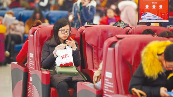 '자투리 소비' 대기 시간 활용해 돈 버는 중국인들