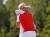 고진영이 26일 열린 LPGA 투어 캐나다 퍼시픽 여자 오픈에서 우승한 뒤, 덴마크의 니콜 브로흐 라르센과 포옹하고 있다. [AFP=연합뉴스]