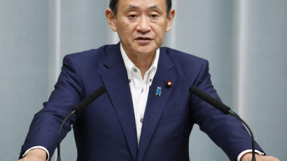 문 대통령 '일본 과거 반성' 요구에…日 "국제법 위반 해결하라"