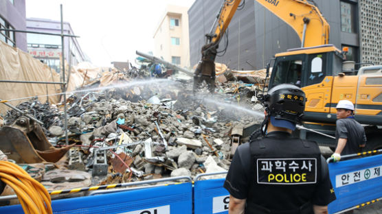 ‘잠원동 붕괴사고’ 철거업체 대표 등 2명 구속…“증거인멸 우려”