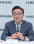 고동진 삼성전자 IM부문 사장은 ‘2020년 삼성의 위기’를 경계하고 있다. / 사진:연합뉴스