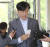 조국 법무부 장관 후보자가 26일 오후 인사청문회 준비 사무실이 마련된 서울 종로구 현대적선빌딩으로 출근해 입장을 발표하고 있다. 임현동 기자