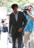 조국 법무부 장관 후보자가 28일 서울 광화문 청문회 준비 사무실로 출근하고 있다. 김상선 기자