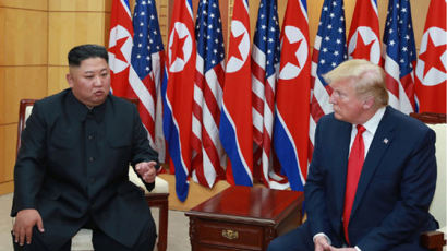영국 이코노미스트誌 “트럼프 때문에 한일관계 악화…결국 북한만 어부지리”