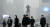 서울의 초미세먼지 농도가 세제곱미터당 160 마이크로그램까지 치솟으면서 역대 최고 수치를 기록한 지난 3월 5일 오전 광화문 광장에서 마스크를 쓴 시민들이 출근길을 서두르고 있다. [뉴스1]