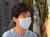 2017년 8월 30일 박근혜 전 대통령이 서울 서초동 서울성모병원에서 허리 질환 관련 진료를 받은 뒤 병원을 빠져나가고 있는 모습. [연합뉴스]