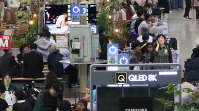 8K 서로 싸우는 삼성·LG, OLED도 중국에 3년 안 남았다
