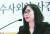 안미현 검사가 지난해 5월 15일 서울 서초동 변호사 교육문화관에서 강원랜드 수사외압 사건 수사에 관한 기자회견을 하고 있다. [중앙포토]