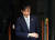 조국 법무부 장관이 23일 오전 서울 서초구 방배동 자택을 나서고 있다. [뉴스1]