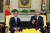 문재인 대통령이 지난 4월 11일 오후(현지시간) 미국 워싱턴 백악관에서 열린 한미정상회담에 앞서 도널드 트럼프 미 대통령과 환담을 하고 있다. [청와대사진기자단]