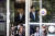 조국 법무부 장관(오른쪽)이 20일 의정부지검에서 열린 &#39;검사와의 대화&#39;를 마친 뒤 구본선 의정부지검장과 함께 청사를 나서고 있다. 전민규 기자