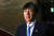 조국 법무부 장관이 26일 오후 서울 여의도 국회에서 열린 제371회 국회(정기회) 제2차 본회의가 정회되자 본회의장을 나서고 있다. [뉴스1]