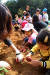 지난해 열린 청원생명축제 행사장에서 아이들이 고구마 수확 체험을 하고 있다. [사진 청주시]