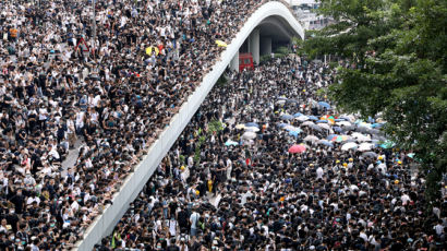 홍콩 ‘송환법’ 시위 여전한데…‘여친 살해’ 장본인은 곧 석방