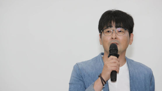 거침없는 탁현민, “김정은 참석 고려해 11월 한-아세안 행사 준비”