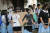 2일 오전 홍콩 췬완 호췬위 공립학교 앞에서 학생들이 등교를 거부하고 전날 경찰의 실탄 발사에 항의했다. [홍콩01]