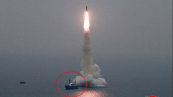 북한 “신형 북극성 3형 시험 성공”…1형보다 3m 커진 10m