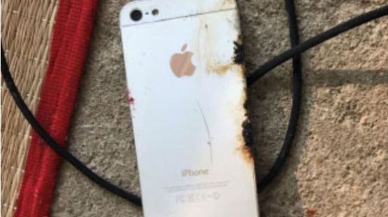 “베트남서 충전 중이던 아이폰 폭발로 18세 청소년 사망”