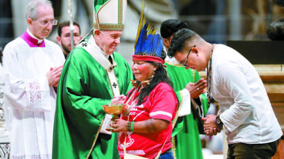 [사진] 교황, 아마존 원주민 접견
