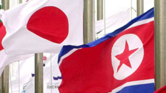 북한·일본 선박 '대화퇴' 충돌…바다 뛰어든 北선원 전원구조 