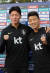 축구 국가대표팀 황의조(왼쪽)와 황희찬이 8일 오후 파주 NFC에서 훈련하기에 앞서 포즈를 취하고 있다.[연합뉴스]