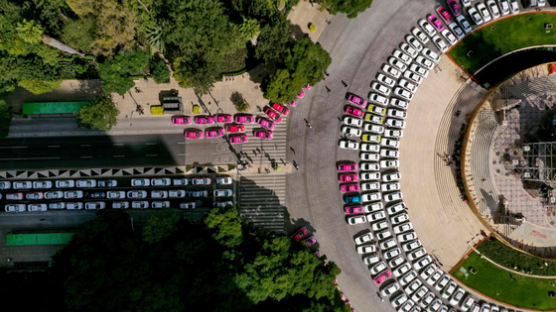 멕시코시티 10시간 교통 대란, 알고보니 우버 반발 택시 파업