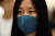 평범한 마스크를 쓴 시위대. [로이터=연합뉴스]