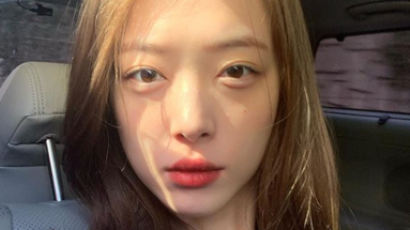 The Last Photo That SULLI Took For The World