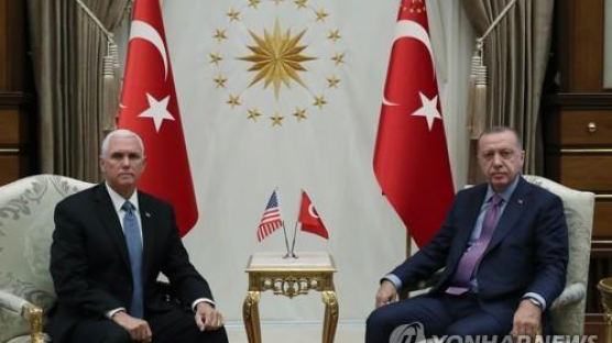 펜스 美부통령 "터키, 北시리아서 5일간 휴전 합의"