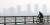 20일 서울 한강 잠수교에서 바라본 서초구 일대가 안개와 미세먼지로 덮여 있다. [연합뉴스]