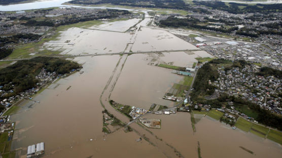 [서소문사진관]일본 지바현에 또 태풍··· 8명 숨지고 2명 실종