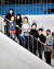 용인시체육회 소속 선수들, 소중 학생기자단, 방한효(오른쪽 끝) 감독이 카메라를 향해 포즈를 취했다.