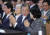 문재인 대통령과 한성숙 네이버 대표가 28일 오전 서울 강남구 코엑스에서 열린 네이버 개발자 컨퍼런스 &#39;데뷰(DEVIEW) 2019&#39;에서 대화를 나누고 있다. [연합뉴스]