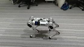 얼굴인식에 0.1초, 자율주행로봇이 배달…네이버 제2사옥 세계 첫 '로봇 친화형 빌딩'으로