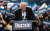 내년 미국 대선 민주당 경선에 참여한 버니 샌더스 상원의원이 27일 미시건주 디트로이트 유세에서 연설하고 있다. 샌더스는 여론조사 3위를 달리고 있다. [디트로이트 로이터=연합뉴스]