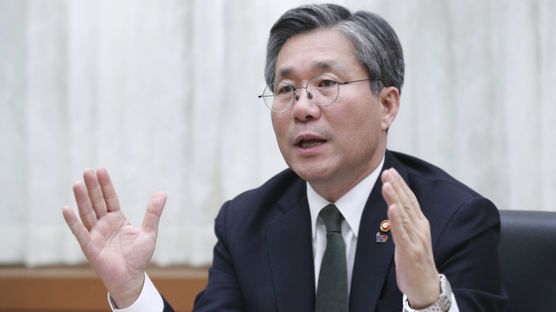 성윤모 산업부장관 “한전의 특례할인 폐지 논의, 적절치 않다”
