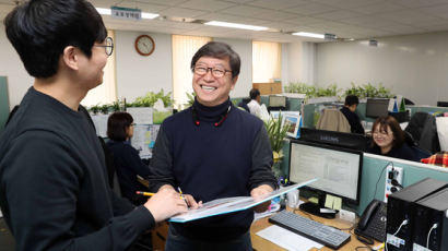 "5개월 일하니 정년퇴직" 서울시 최고령 공채 장윤수씨 사연