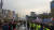 세월호유가족협의회와 우리공화당은 경찰펜스를 경계로 집회를 열었다. 물리적 충돌은 없었다. 김태호 기자