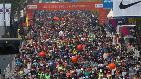 3만 마라토너 가을을 달리다···'2019 JTBC 서울마라톤'
