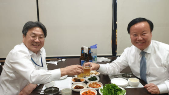 예결위 파행시킨 '버럭 강기정'…예결위원장과 한밤 맥주회동