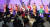8일 부산 해운대에 위치한 파라다이스호텔 부산 그랜드볼룸에서 열린 ‘제4회 아이소리앙상블 부산반 정기연주회’에서 단원들이 멋진 율동과 노래를 선사하고 있다.송봉근 기자 